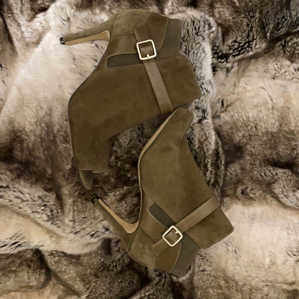 Pre-Owned Marc Fisher Suede Ankle Boots